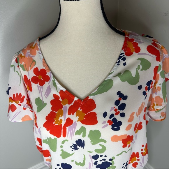 Ann Taylor factory bright floral blouse - Picture 2 of 7